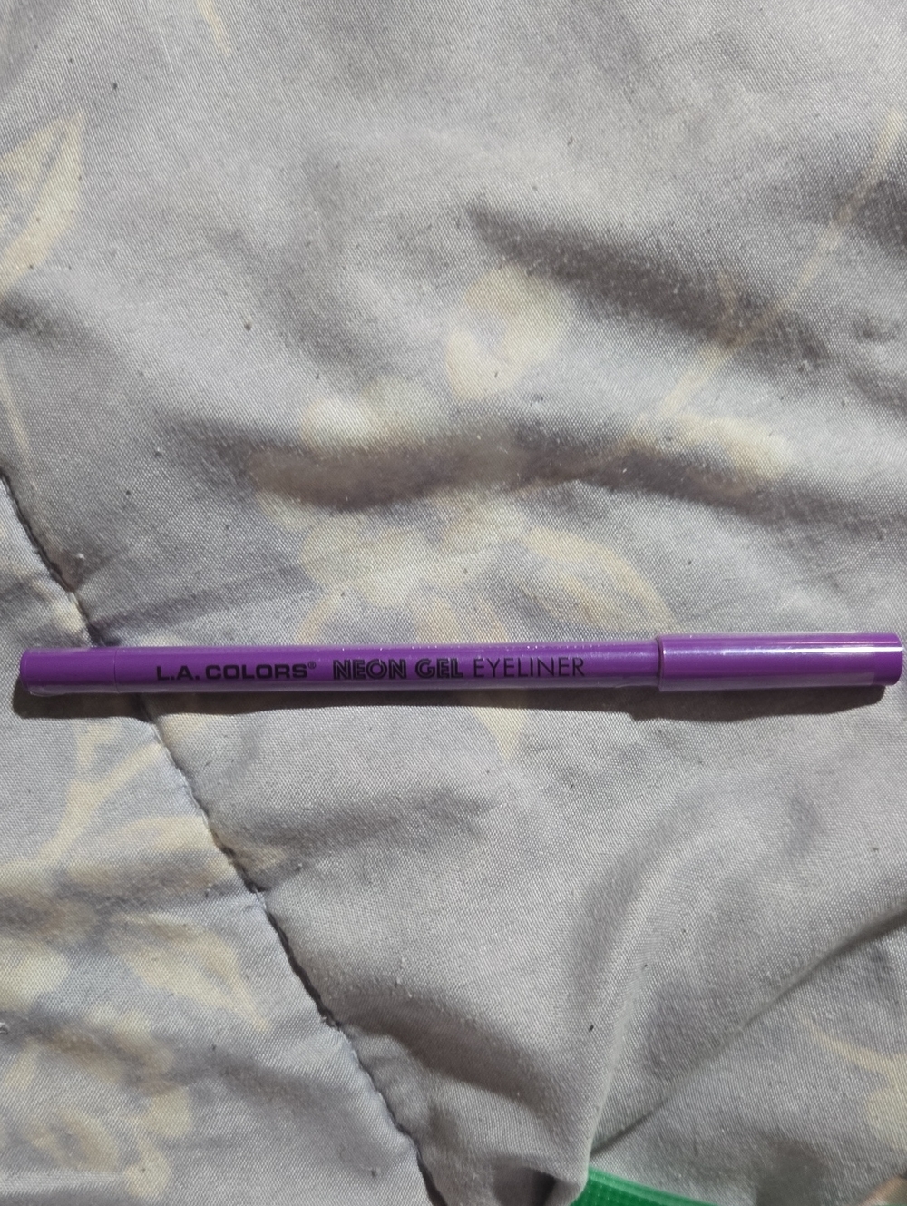 3/$10 Bundle Deals L.A. COLORS Neon Gel Eyeliner - Violet Purple